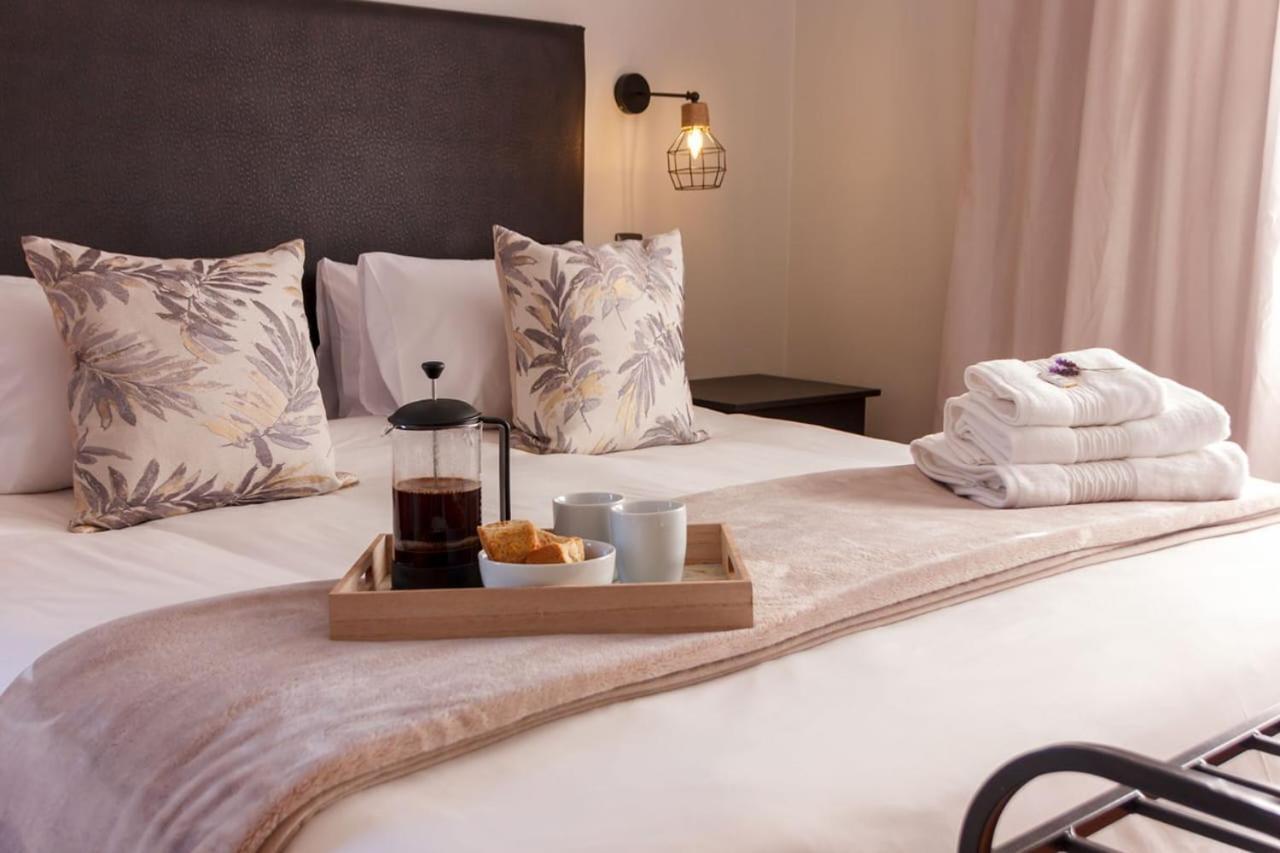Cradock Guest House & Self Catering Bagian luar foto